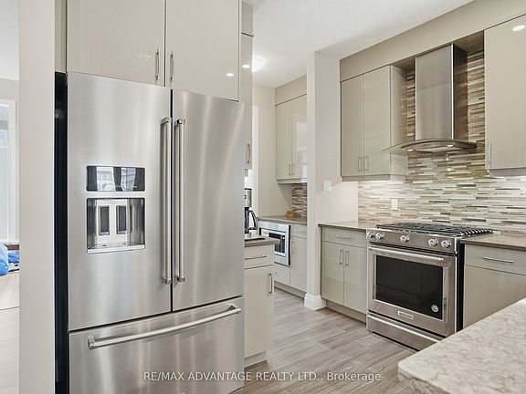 5th image of 1061 Eagletrace Dr #164