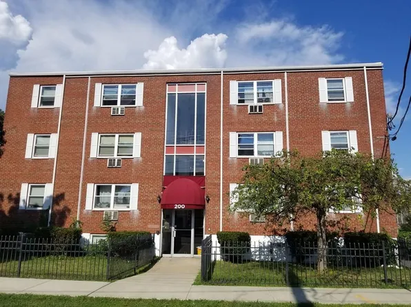 200 Newbury Ave APT 2, Quincy, MA 02171