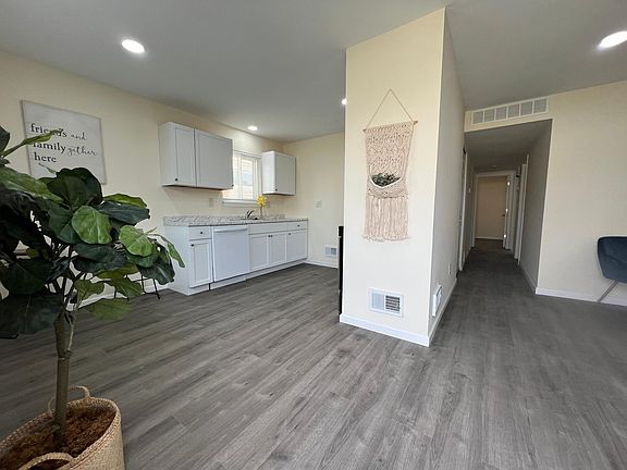 4th image of 99 W Harwood Ave