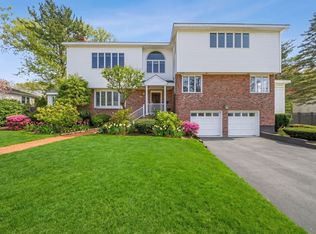 124 Deborah Rd, Newton, MA 02459