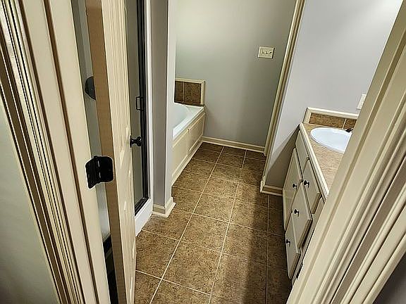 Master bath 