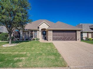 917 Joshua Ct, Granbury, TX 76048