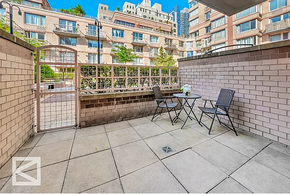 Rented by Douglas Elliman | media 10