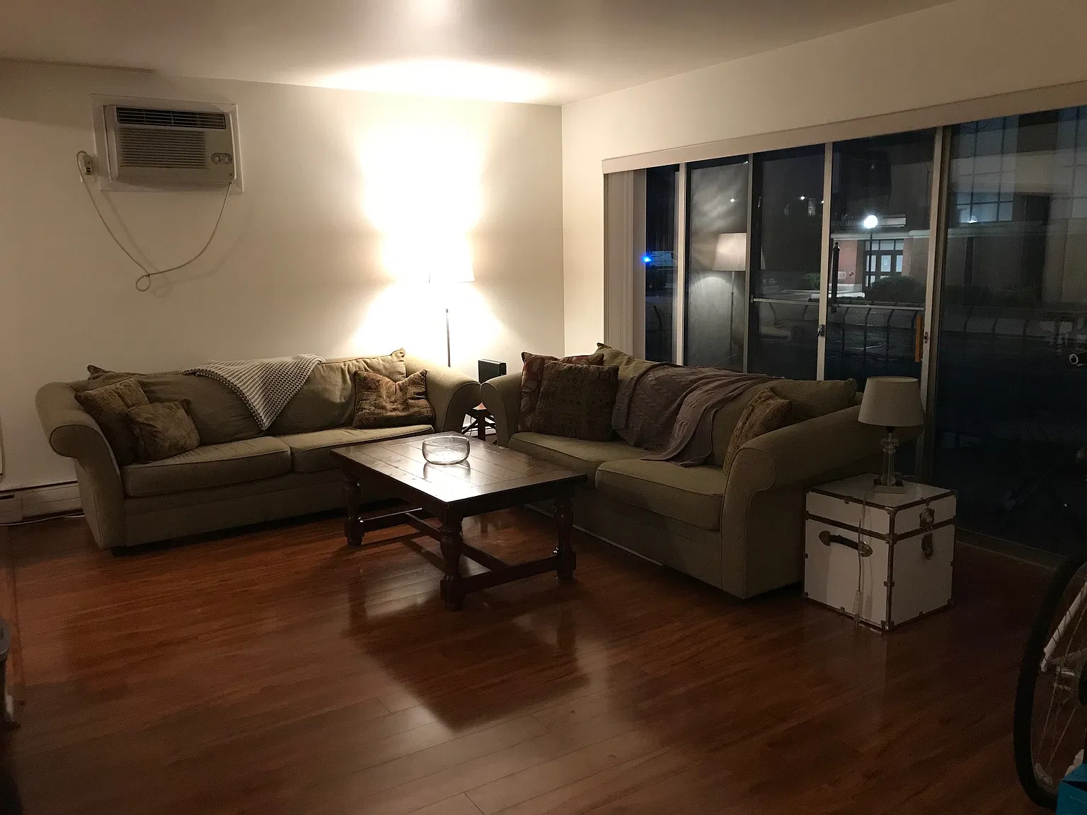1 bed, $1,050 — Photo 4