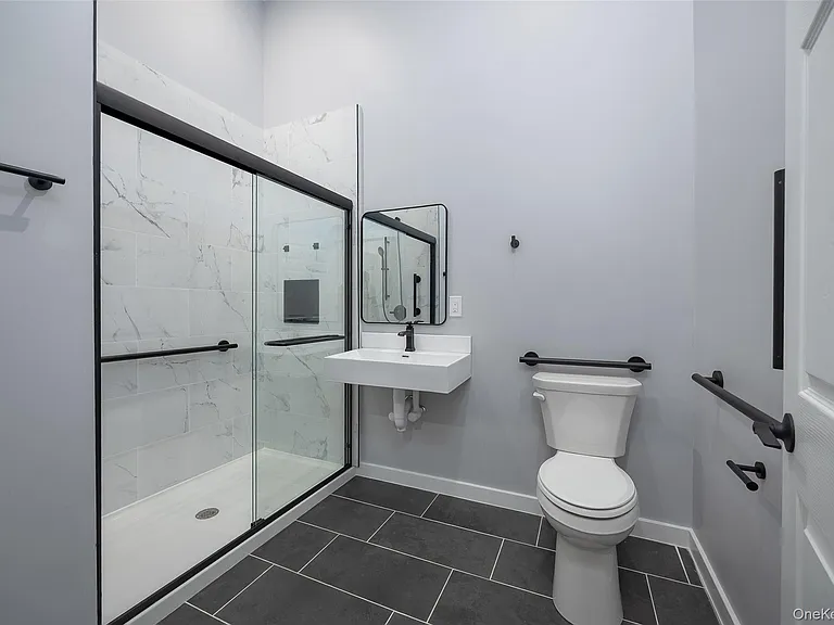 126 Innis Ave #1-2 — Photo 6