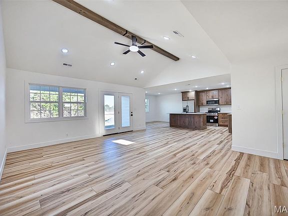 4th image of 1725 Vadie Ave