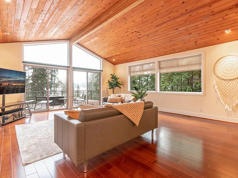 247 W Lake Sammamish Pkwy SE — Photo 17