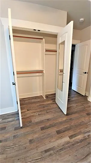 1009 Fairview Ave — Photo 5