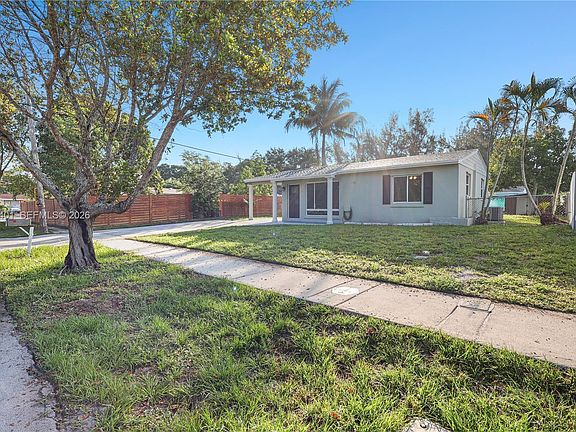 3rd image of 1270 SW 47th Ave