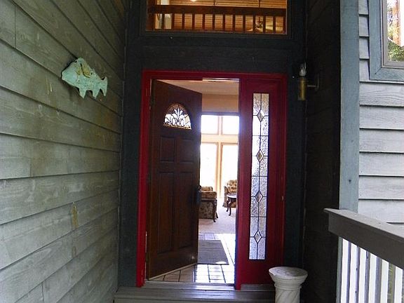 2nd image of 523 Topfield Dr