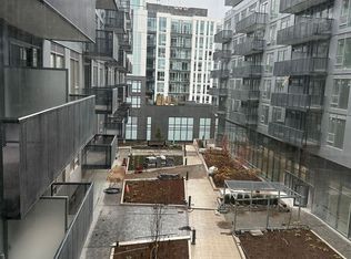 2450 Old Bronte Rd N #317, Oakville, ON L6M 5P6