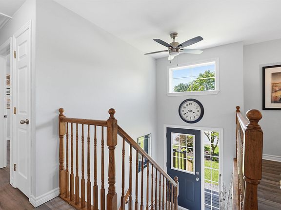 4th image of 360 Highland Ave