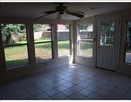 4th image of 2715 Walton Dr