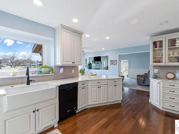 1708 S Nicklaus Dr, Clinton, MO 64735