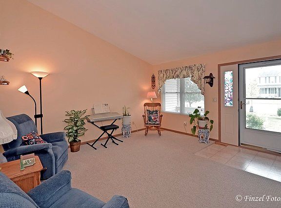 4th image of 5706 Landcaster Cir