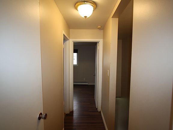 5th image of 451 Lyndoch St