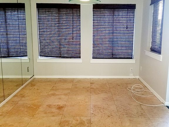 444 Dining room_08312021