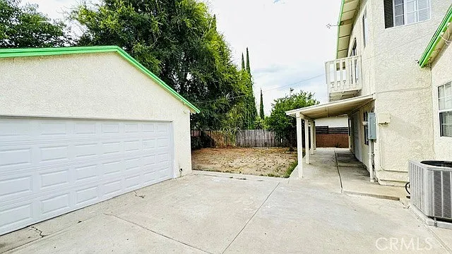 1843 Lancewood Ave — Photo 2