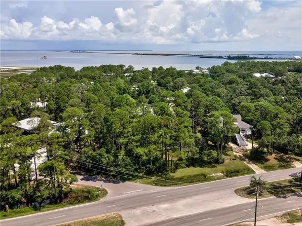 200 Omega St #12, Dauphin Island, AL 36528