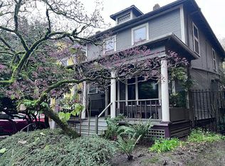 2148 NW Irving St, Portland, OR 97210