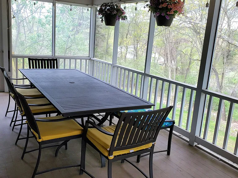 55 Sheerman Ln — Photo 2