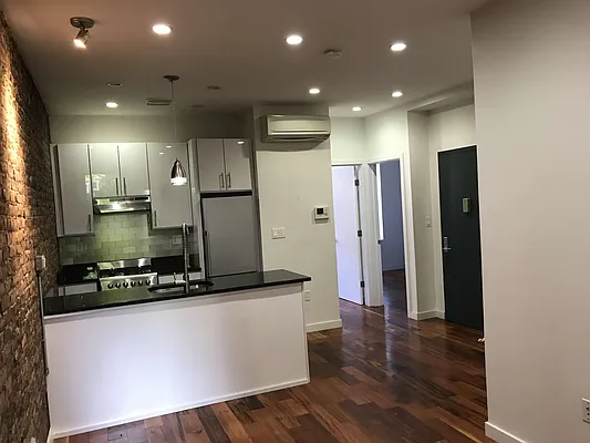 Rented by 3 Quincy Corp. | media 24