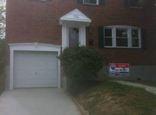 724 Charing Cross Rd, Baltimore, MD 21229