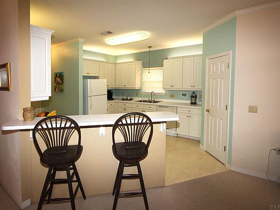 4th image of 4070 Oak Pointe Dr
