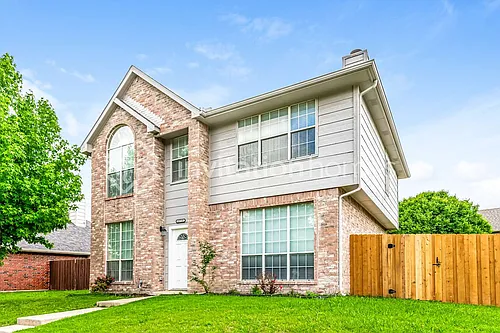 10700 Castle Dr Photo 1