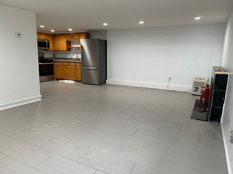 1st image of 3 Mountain Ct Floor 1