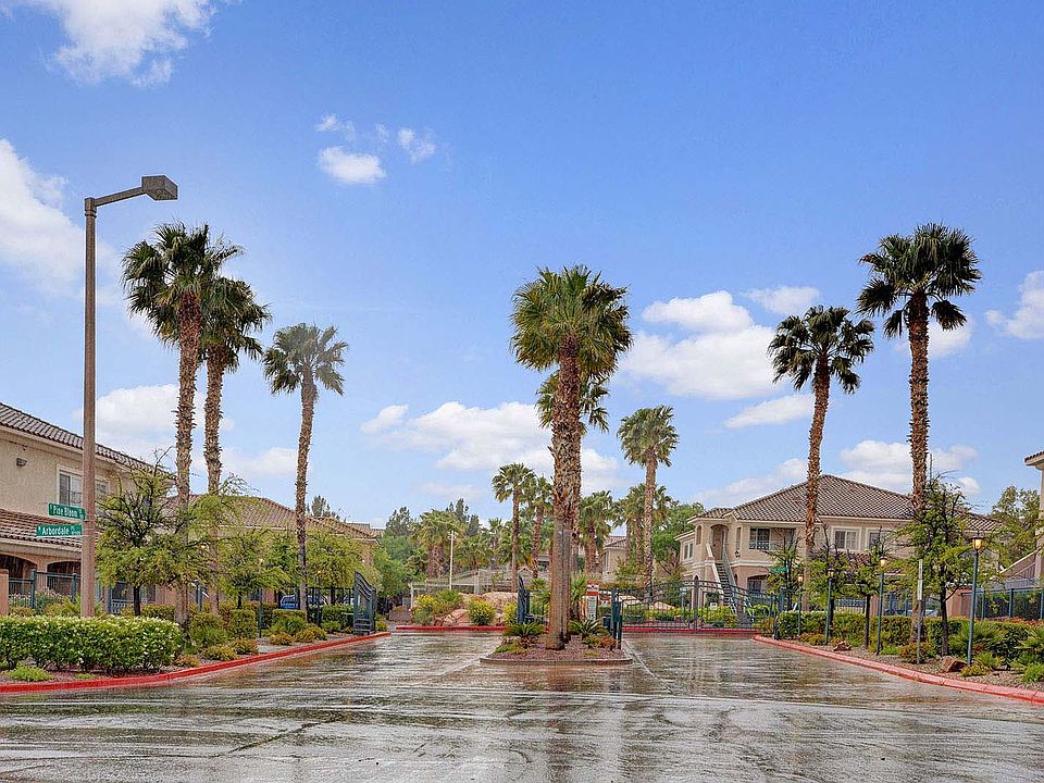 1st image of 10524 Pine Gardens Ct