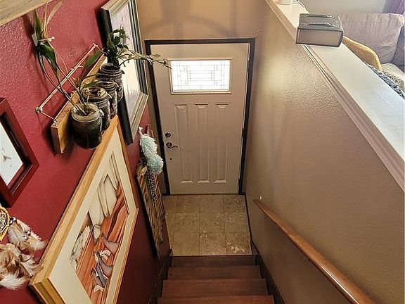 5th image of 1617 W 6th St