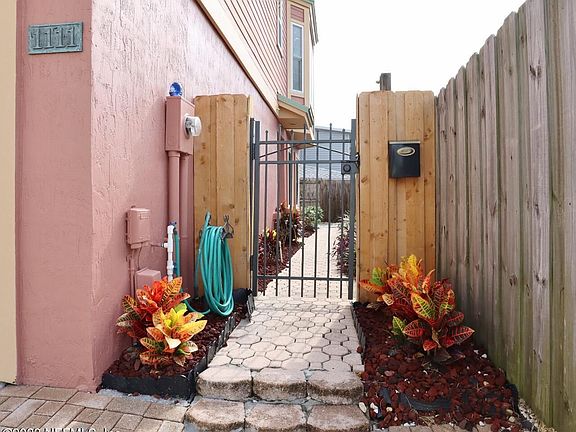 2nd image of 1111 N 1st St