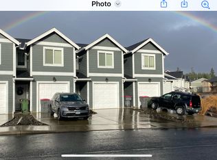 1524 SE Honeysuckle Loop UNIT A, Warrenton, OR 97146