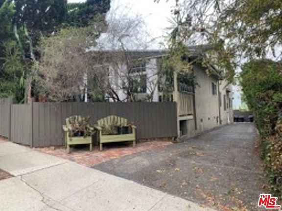 3rd image of 645 Raymond Ave