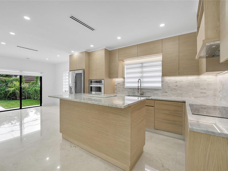 1st image of 728 Majorca Ave #1