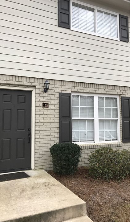 1st image of 1802 Jackson Ave W APT 145
