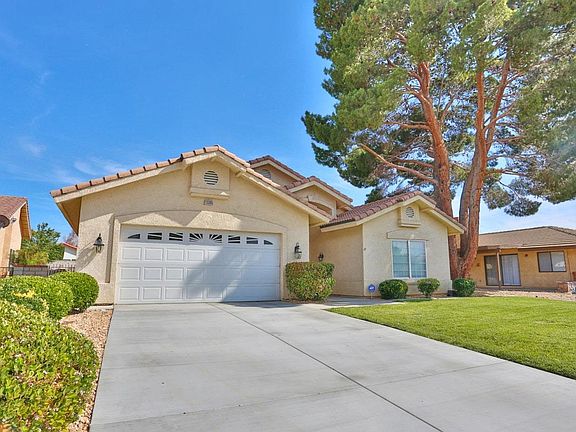 4th image of 13305 Country Club Dr