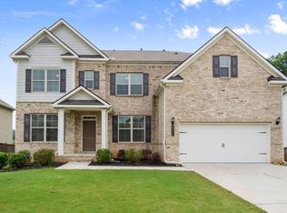 5575 Mirror Lake Dr, Cumming, GA 30028