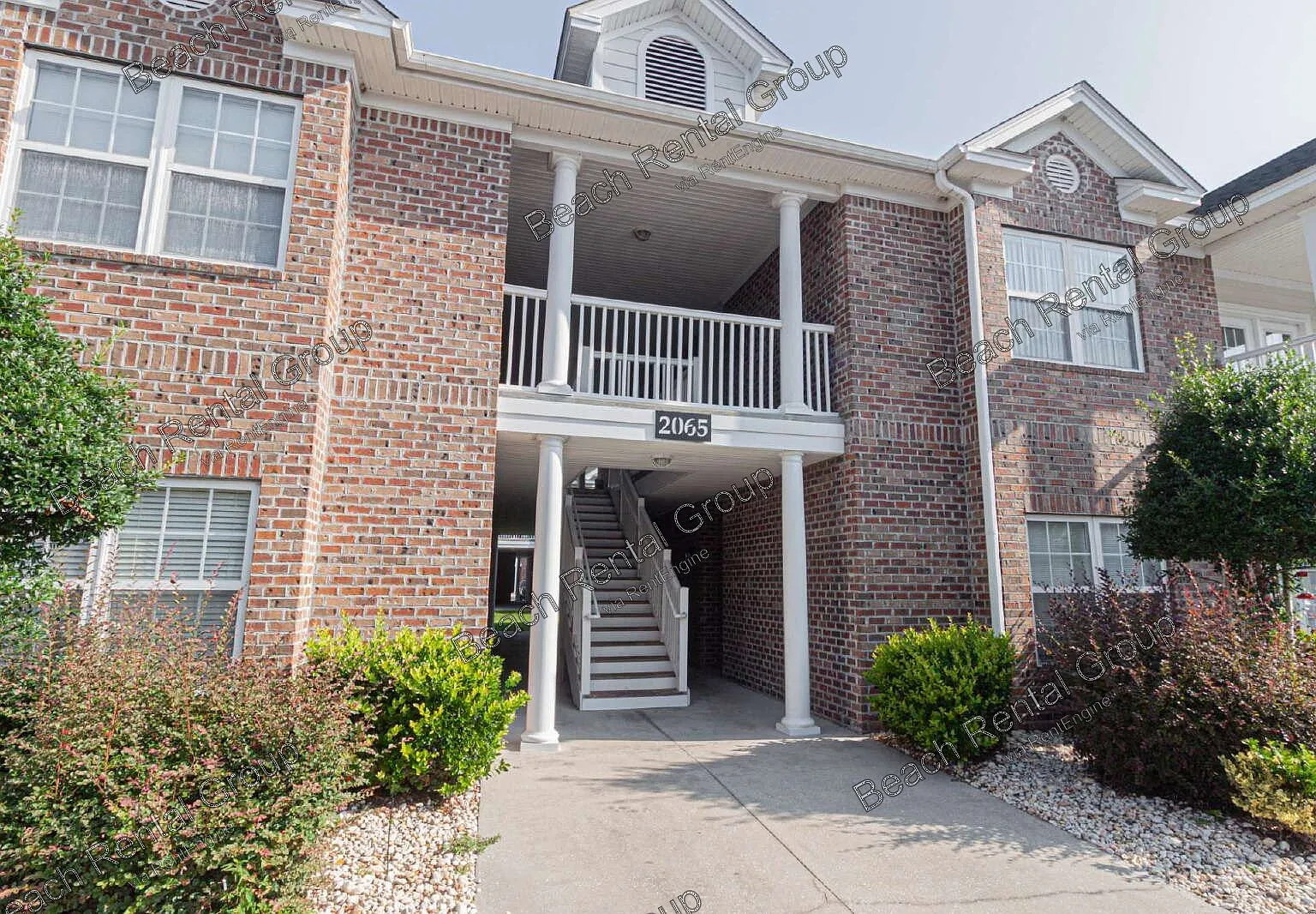 2 bed, 2.0 bath, 1100 sqft, $1,595 — Photo 2