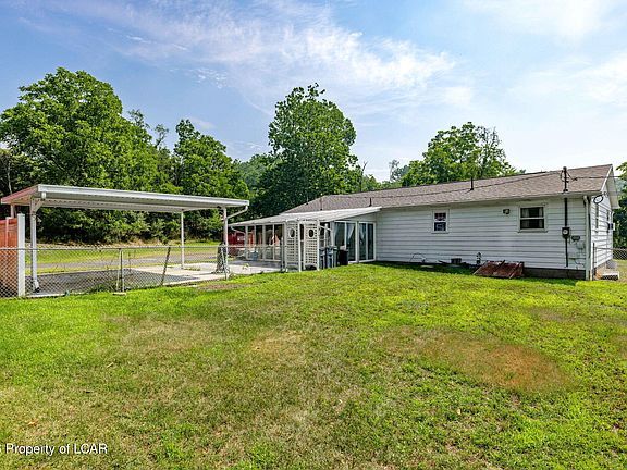 3rd image of 31 Lower Hilltop Rd