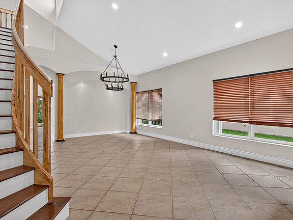 5th image of 6443 NW 110th Avenue