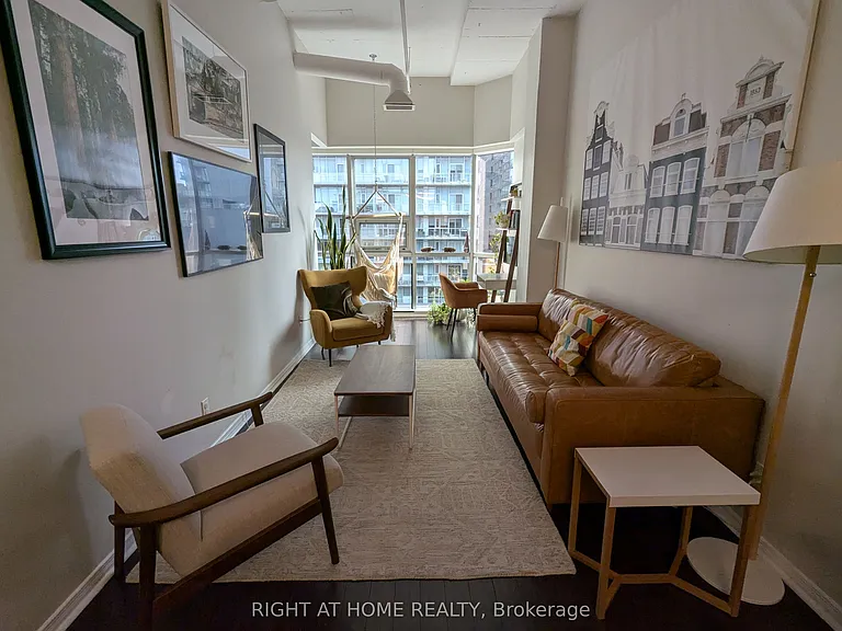 393 King St W #Penthouse 1206 — Photo 3