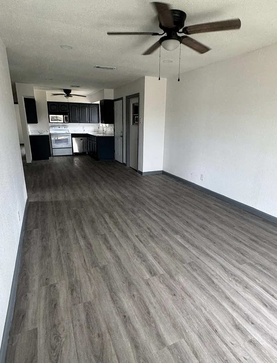 Building Photo - 6129 Vincent Dr