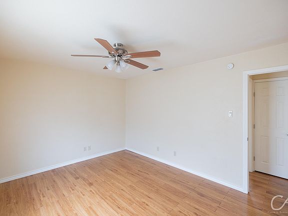 3rd image of 5489 Durango Dr