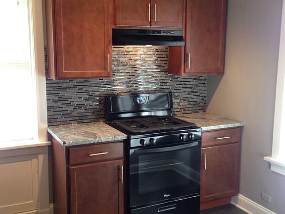 5th image of 5056A Oleatha Ave