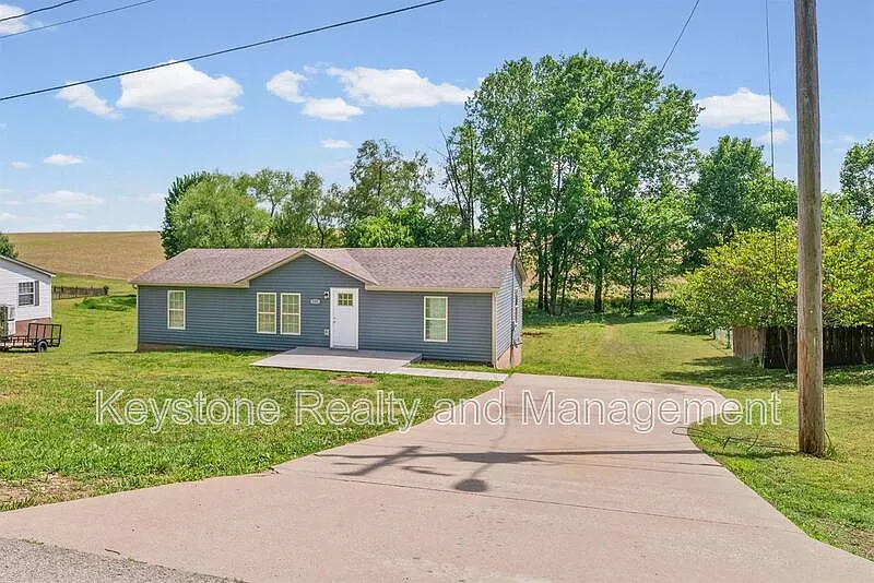 Building Photo - 221 Bumpus Mill Rd