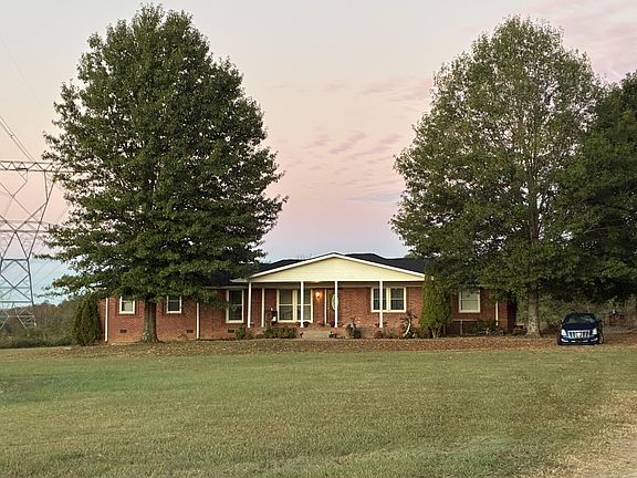 3rd image of 2015 Gene Underwood Rd