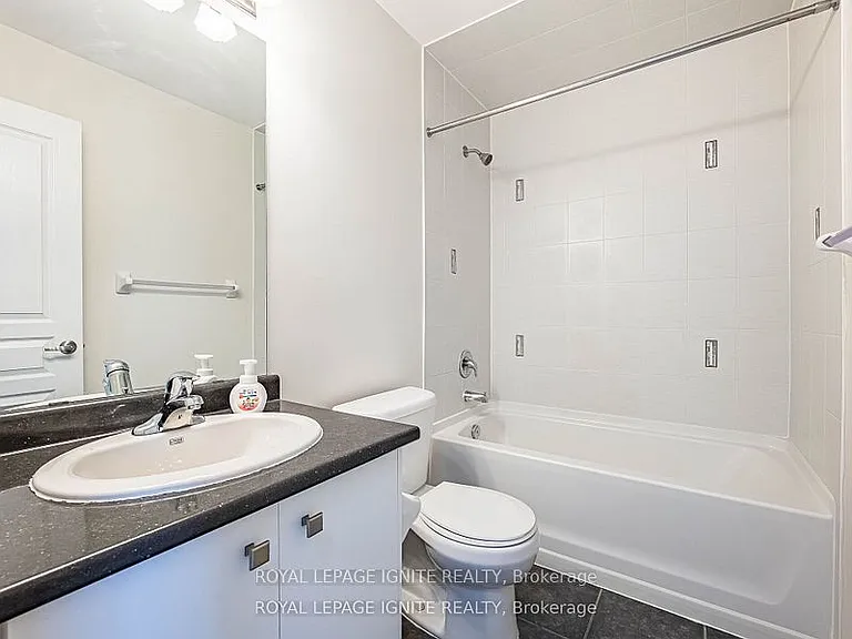 37 Aspen Hills Rd — Photo 27