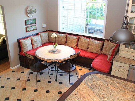 Breakfast Nook